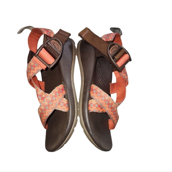 Kids Chaco Adjustable Sandals in Coral and Chocolate Size 12 Unisex - Picture 4 of 6